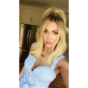 Meet your Posher, Natalie